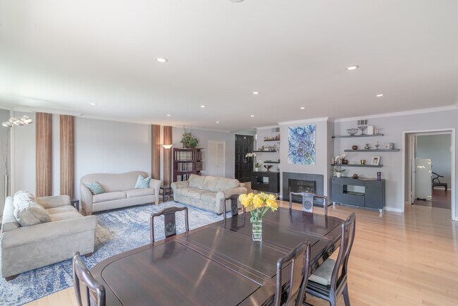 Foto del edificio - 825 S Le Doux Rd