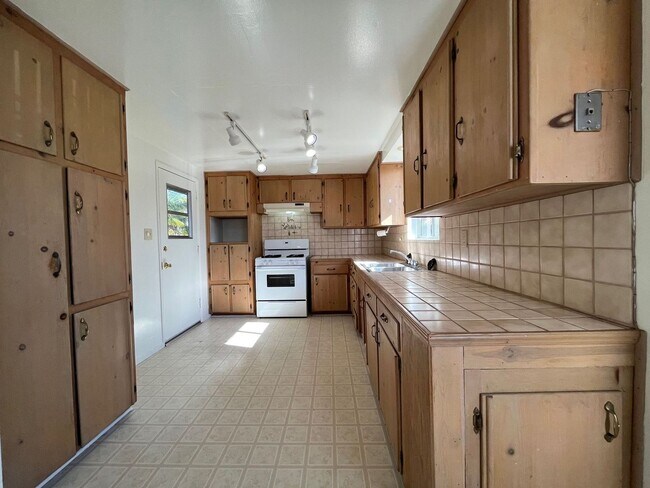 Foto del edificio - 1093 Brighton Ave