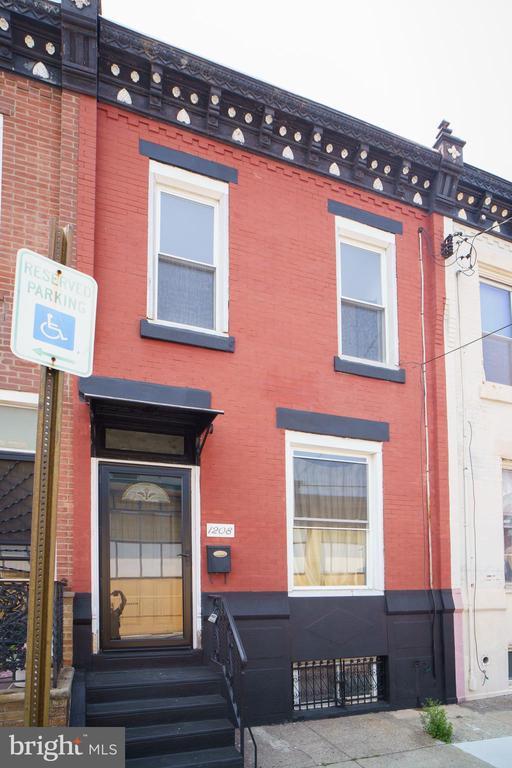 Building Photo - 1208 S Carlisle St