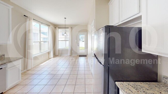 Building Photo - 10301 Waterbury Dr