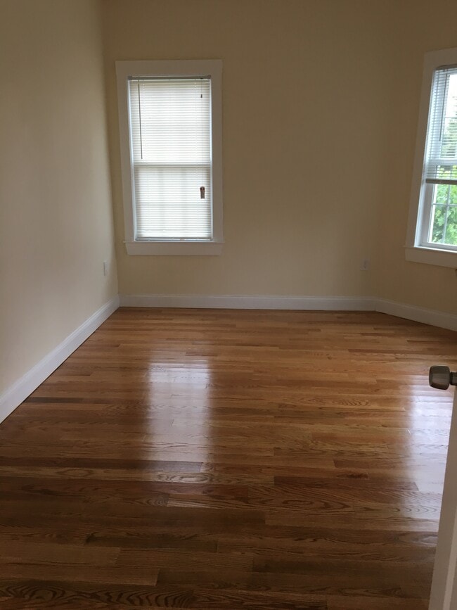 Photo - 67 Varney St Apartment