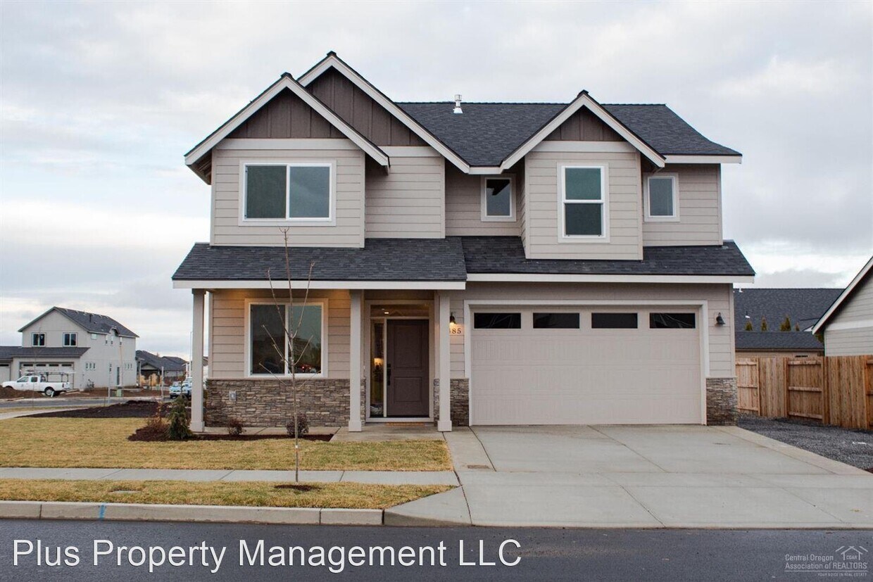Foto principal - 4 br, 2.5 bath House - 719 NW 26th Street