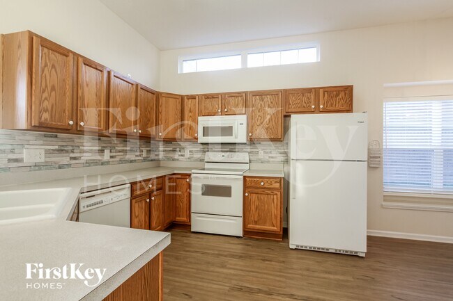 Foto del edificio - 13460 N Cedar Grove Ct