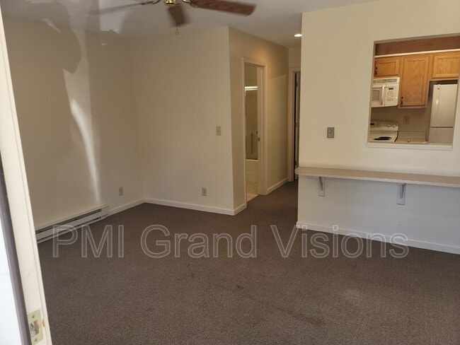 Building Photo - 1308 Arthur Ave