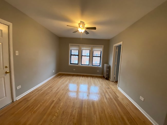 Photo - 6353 S Richmond St (Chicago, IL) Apartment