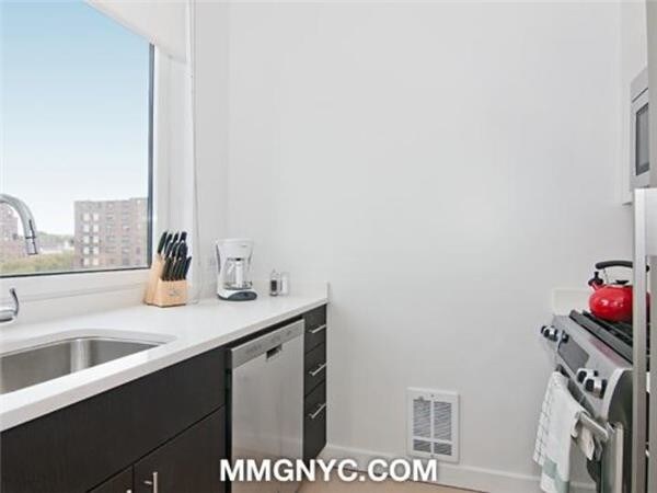 Building Photo - 805 Columbus Avenue
