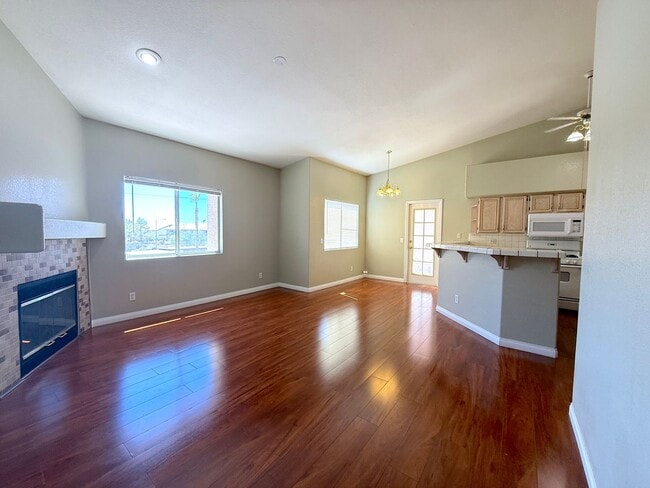 Foto del edificio - 5225 W Reno Ave