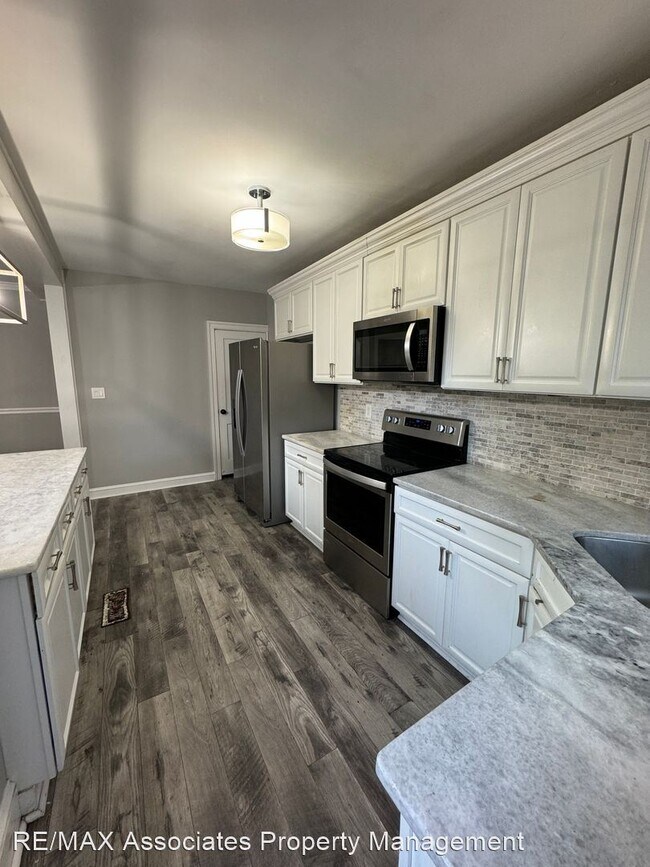 Building Photo - 3 br, 1 bath House - 2606 Creston Place