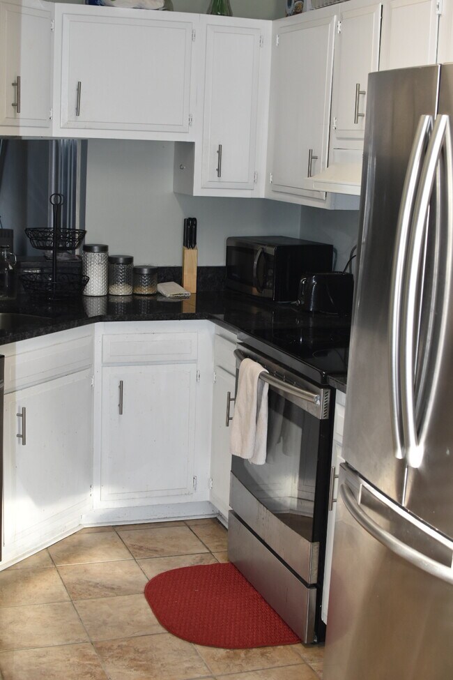 4917 Cavan Green Ct, Richmond, VA 23228 Townhome Rentals in Richmond