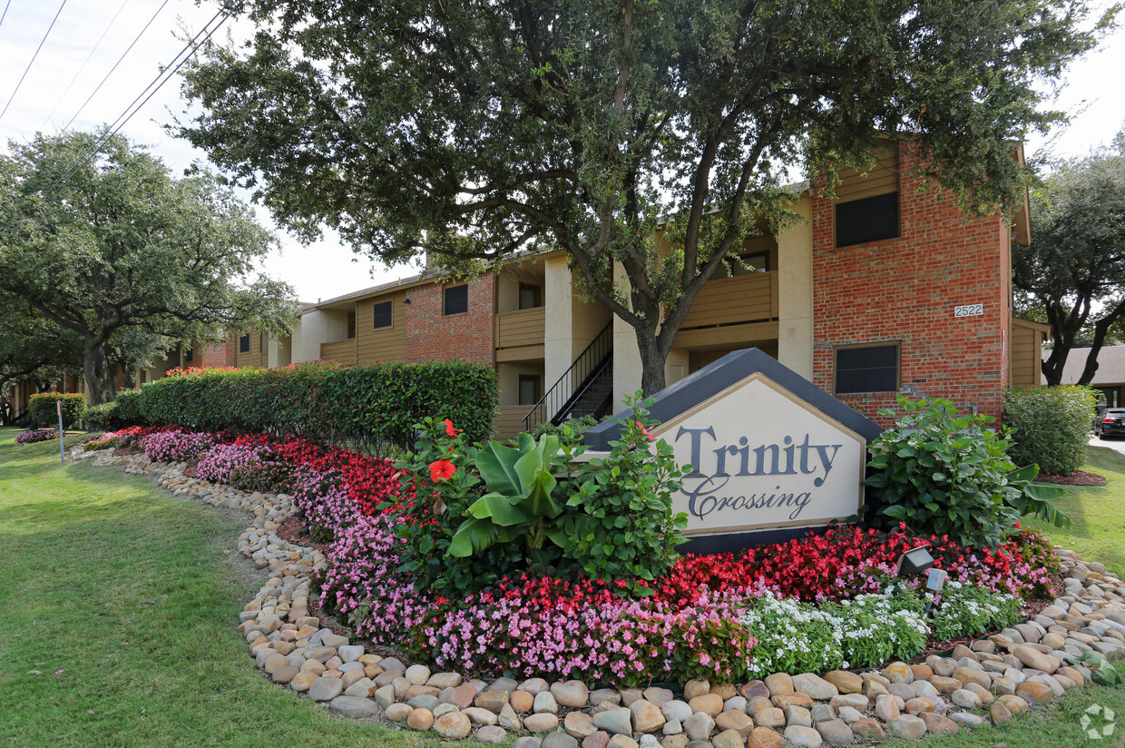 Primary Photo - Trinity Crossing