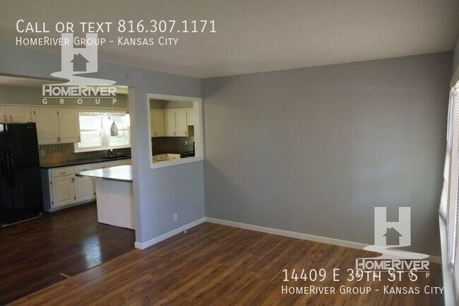 Foto del edificio - Charming Ranch in Independence!