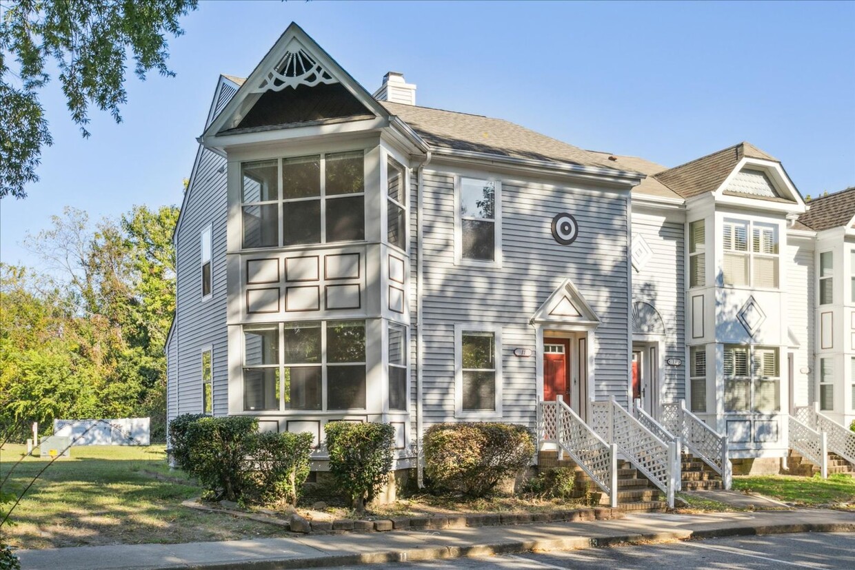 Primary Photo - 3BD 2.5BA Townhouse