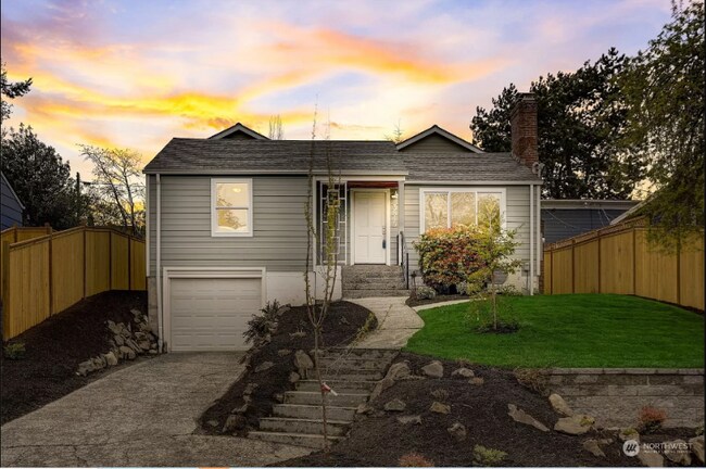 Foto del edificio - 3845 30th Ave W