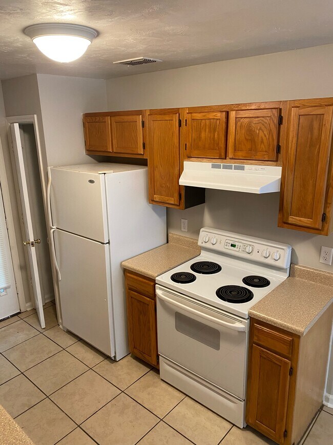 Photo - 2446 Talco Hills Dr House