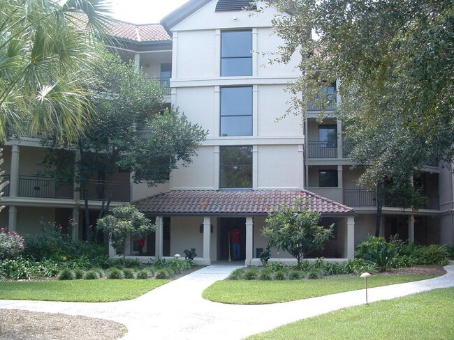 Building Photo - Hilton Head Plantation