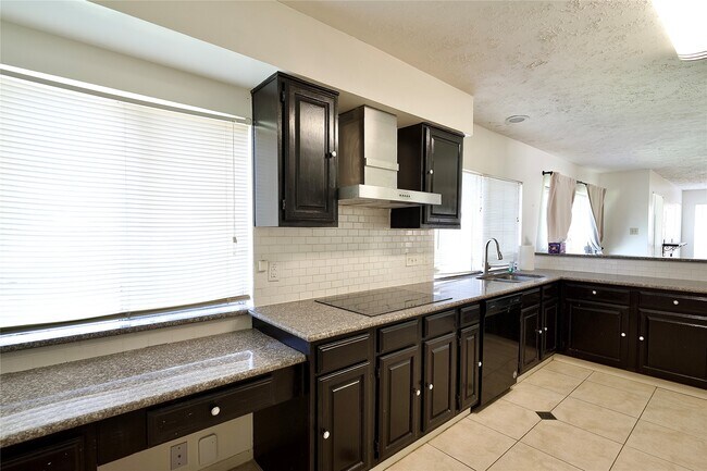 Foto del edificio - 3222 Settlers Way Blvd