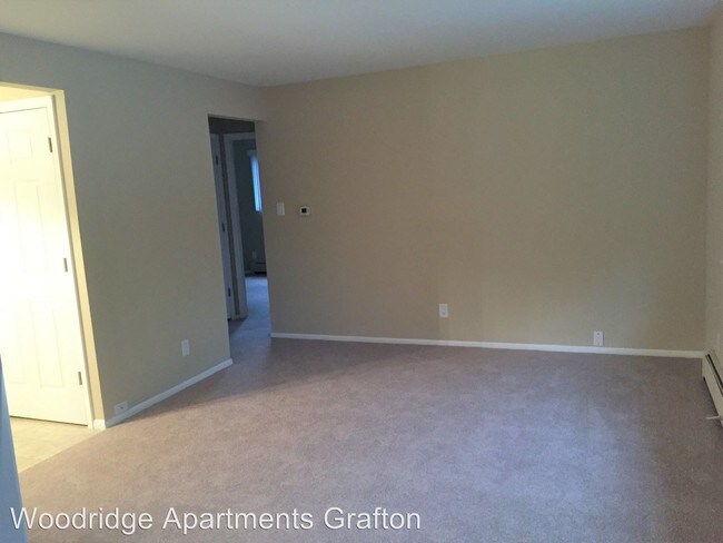 Building Photo - 1233-1233 Woodridge Dr