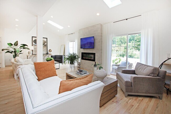 sala de estar - 131 Mill St