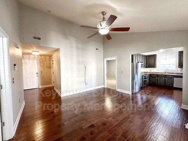 Building Photo - 1632 Piedmont Cir