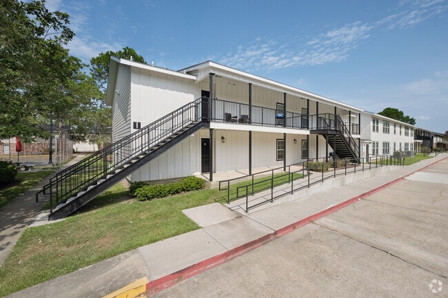 Building Photo - Hidden Pointe Apartments