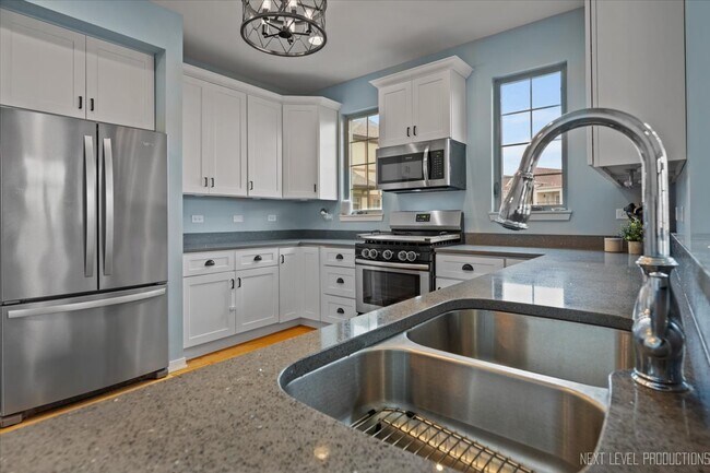 Foto del edificio - 12709-715 Wild Rye Ct