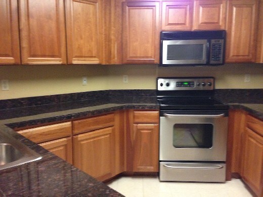 Building Photo - Executive Condo in DTC