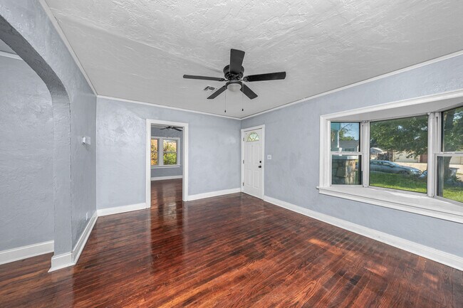 Foto del edificio - 1213 NW Columbia Ave
