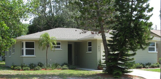 Foto del edificio - 423 Wildwood Way