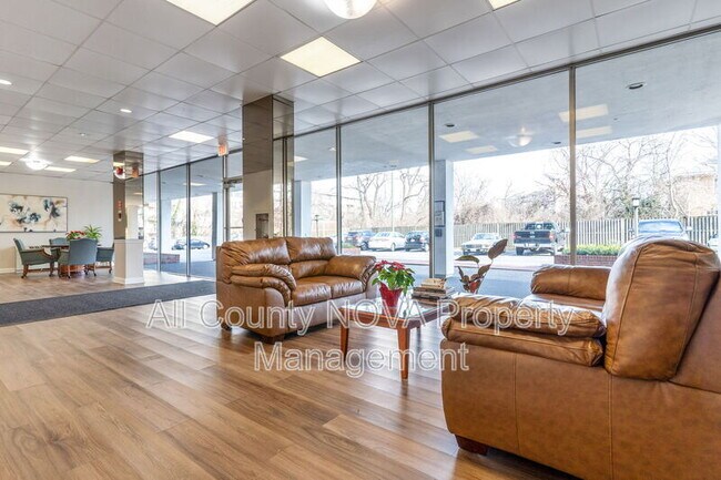 Building Photo - 4343 Cherry Hill Rd