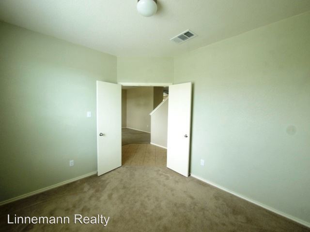 Building Photo - 6310 Blayney Dr