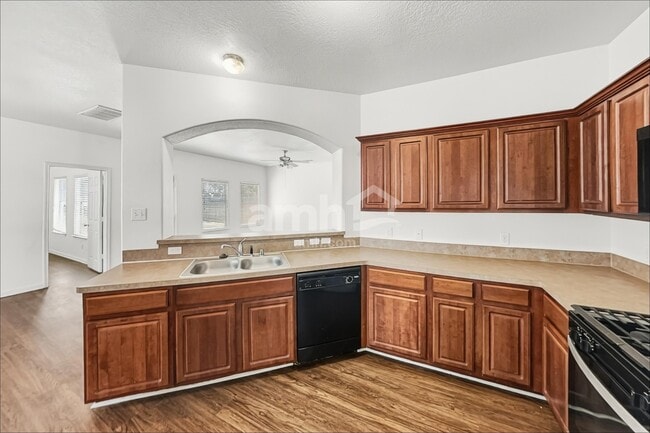 Building Photo - 5702 Rocky Trail Dr