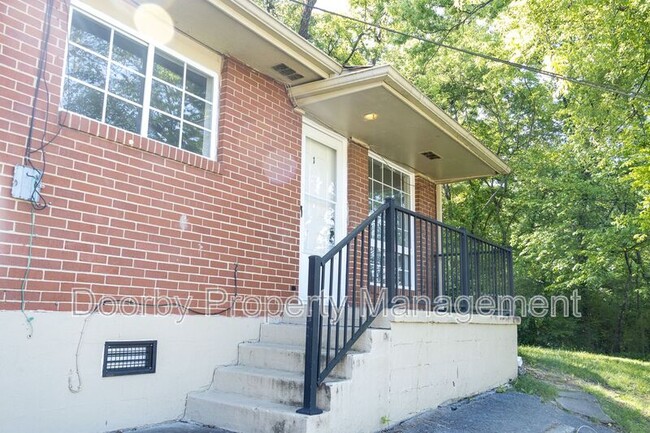 Building Photo - 918 Hamilton Ave