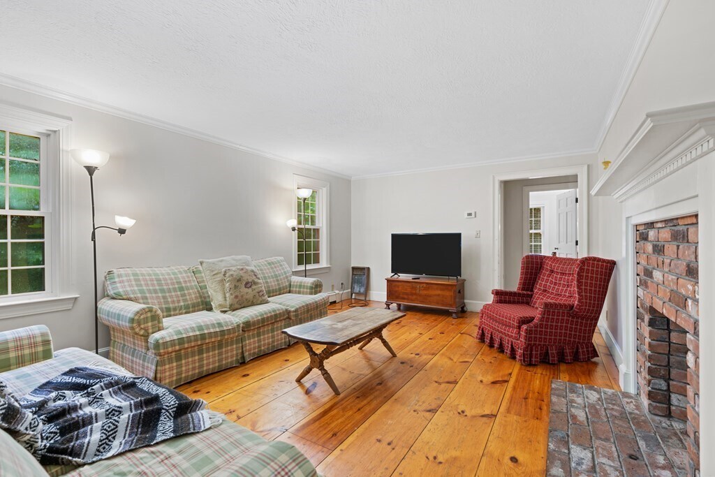 933 Union St, Duxbury, MA 02332 House Rental in Duxbury, MA