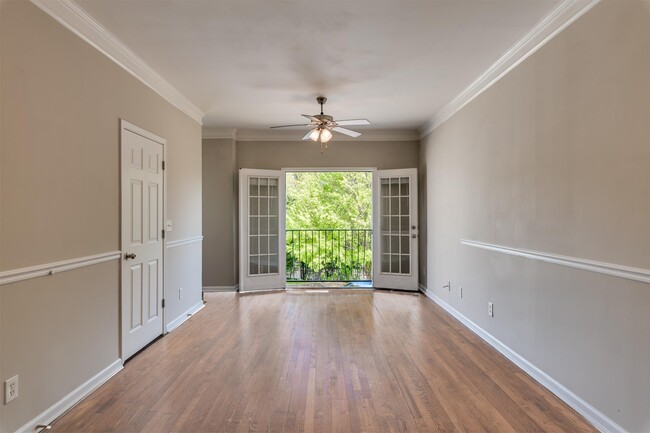 Building Photo - 1579 Laurel Park Pl SW