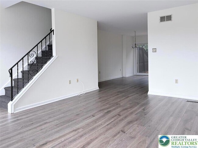 Foto del edificio - 1217 N Nelson St