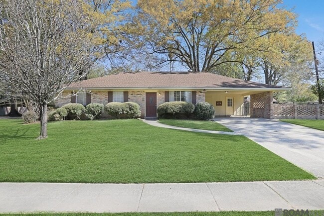 Building Photo - 7005 Whitlow Dr