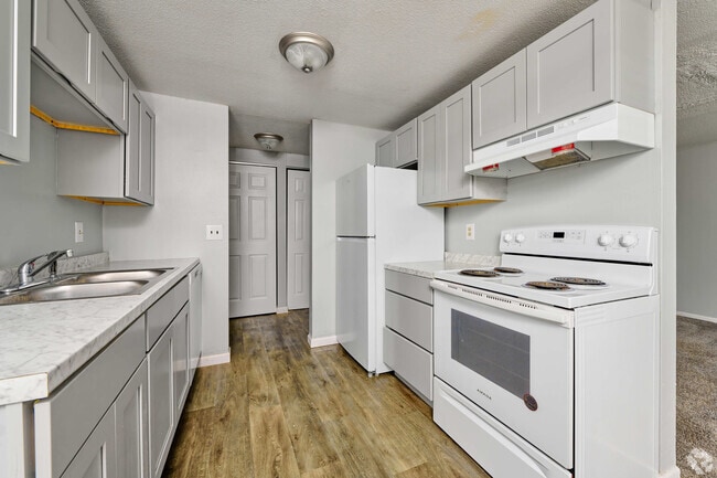 Interior Photo - Chili Garden Apartments