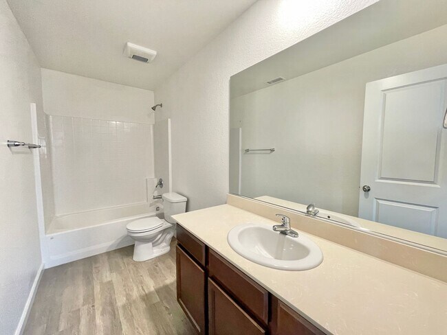 Foto del edificio - 3 bedroom home in Lemmon