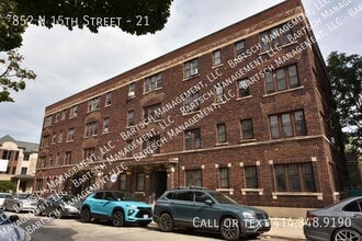 Building Photo - 852 N 15th St