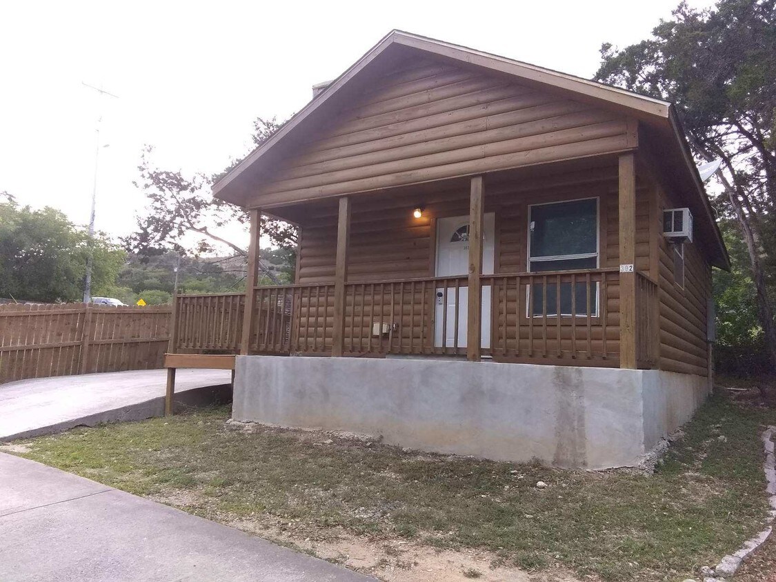 41340 FM3159 Unit 306, Canyon Lake, TX 78133 Room for Rent in Canyon