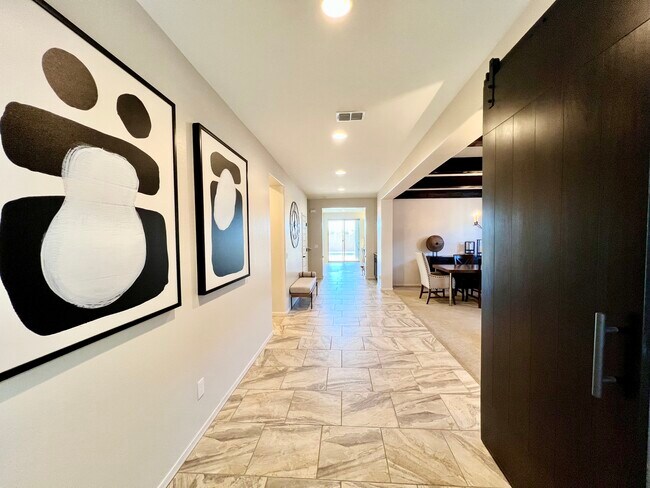 Foto del edificio - 22548 E Duncan St