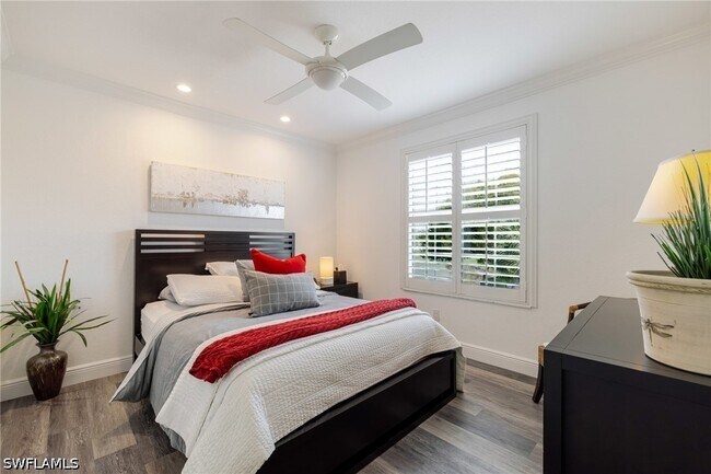 Foto del edificio - 6871 Sterling Greens Dr