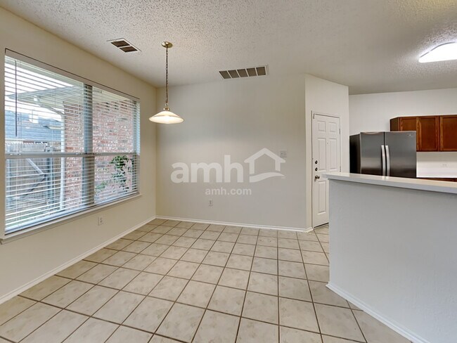 Foto del edificio - 2863 Deer Ridge Dr