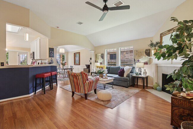Building Photo - 603 Brazos Trace Dr