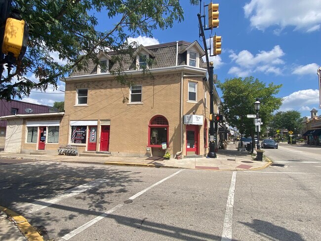 Foto del edificio - 1 N Ridge Ave