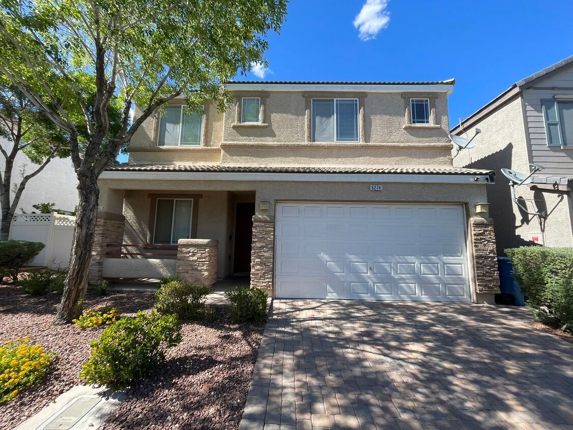 Spacious gated single house coming - Spacious  gated single house coming