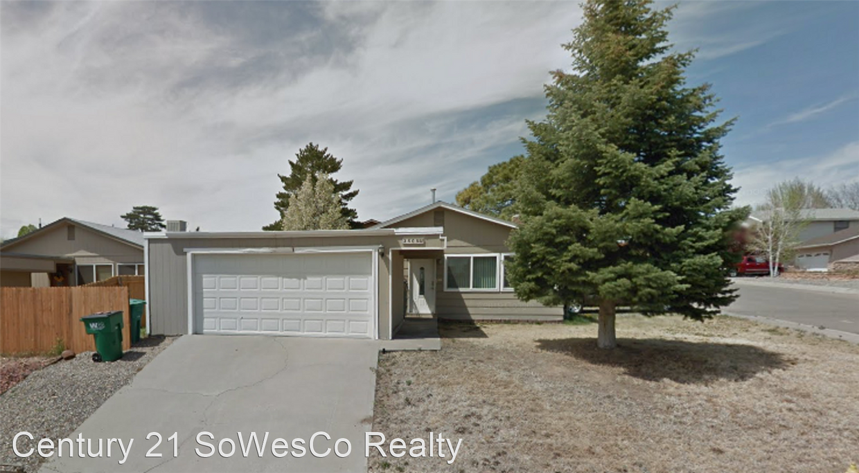 Primary Photo - 3 br, 2 bath House - 3505 San Medina Ave