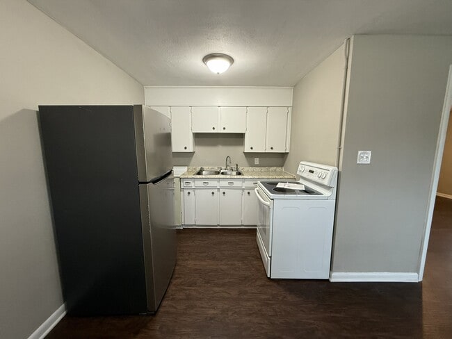 Photo - 15 Hollis St House