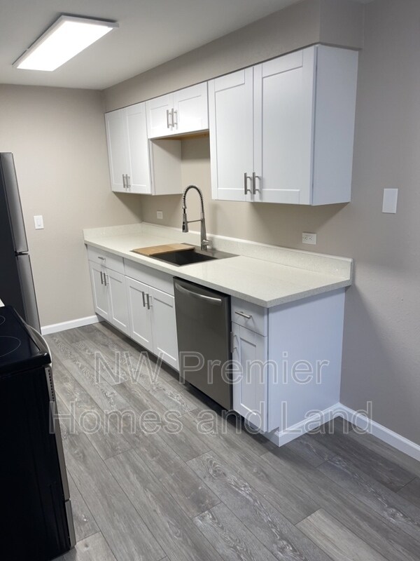 Foto del edificio - 9546 Silverdale Loop Rd NW