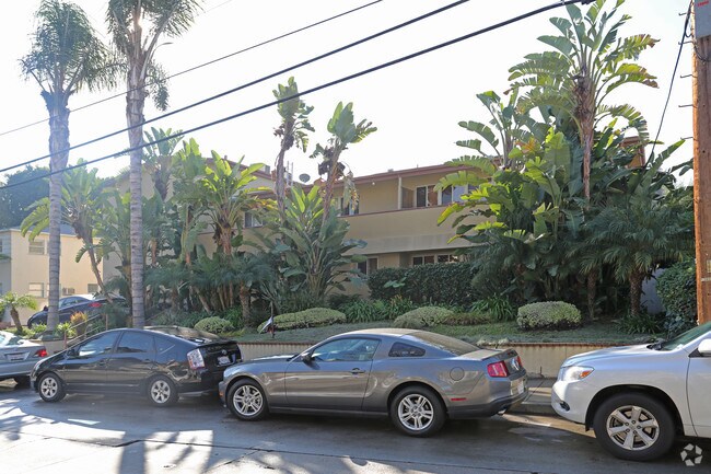 Foto del edificio - 14934 Dickens St